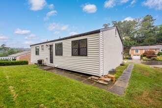 1549 Nash Ave in Pittsburgh, PA - Building Photo - Building Photo