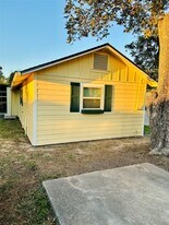 189 Isaacks Rd in Humble, TX - Building Photo