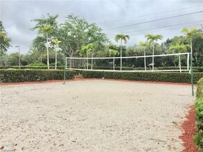 23600 Walden Center Dr-Unit -202 in Bonita Springs, FL - Building Photo - Building Photo