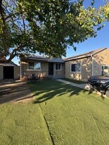 8420 Rincon Ave in Sun Valley, CA - Building Photo