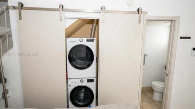 235 Antilla Ave in Coral Gables, FL - Building Photo - Building Photo