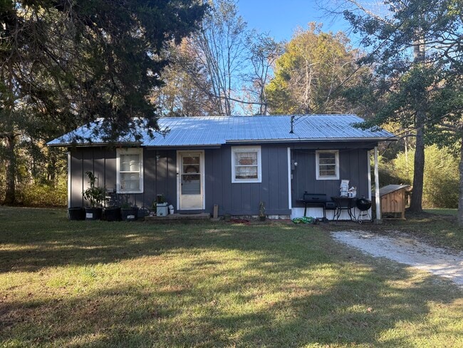 property at 492 Mobile St