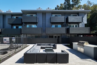 Ladera Apartments in Lafayette, CA - Building Photo - Building Photo