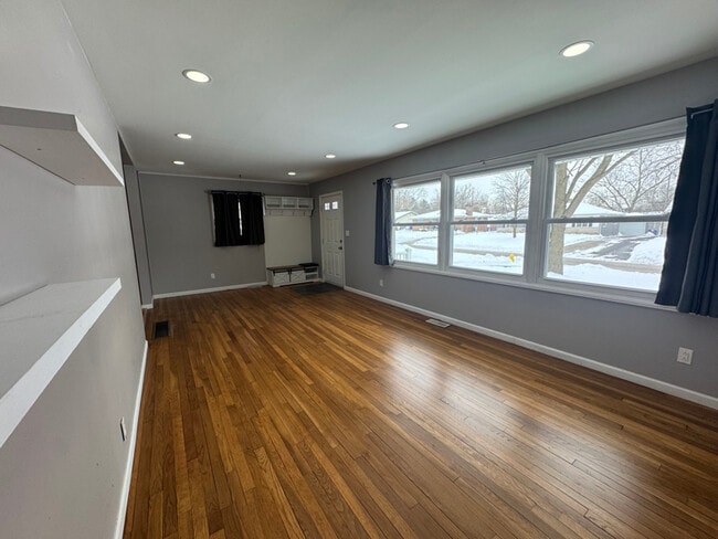 property at 2698 Shrewsbury Rd