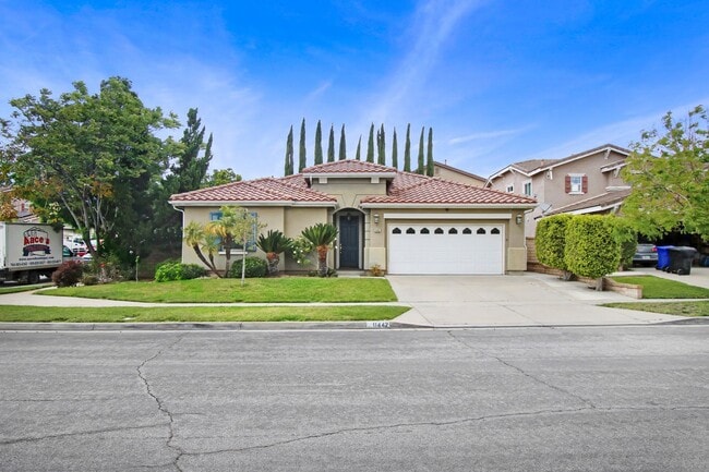 11442 Chesterton Dr