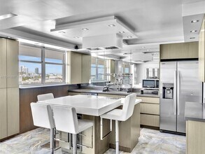 401 Ocean Dr in Miami Beach, FL - Building Photo - Building Photo