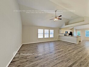 7041 Meandering Creek Ln in Fort Worth, TX - Building Photo - Building Photo