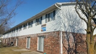 Colony West in Mt. Pleasant, MI - Building Photo