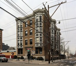 University City Associates in Philadelphia, PA - Foto de edificio - Building Photo