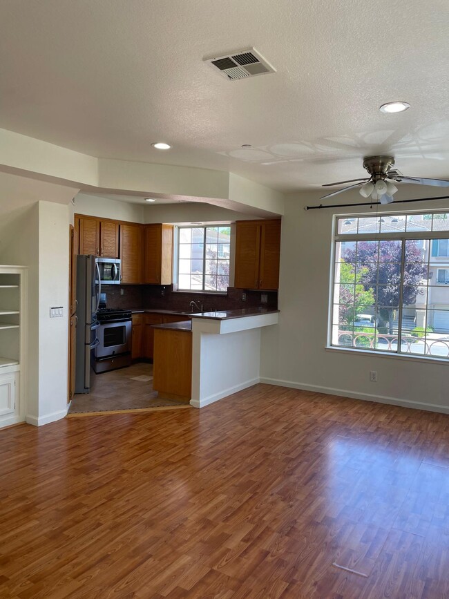 467 Cascadita Ter in Milpitas, CA - Building Photo - Building Photo