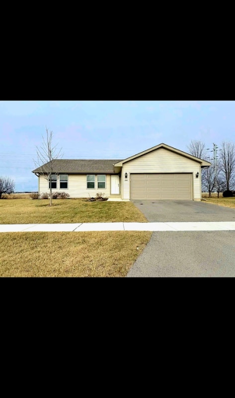 1044 Witbeck Dr in Belvidere, IL - Building Photo - Building Photo
