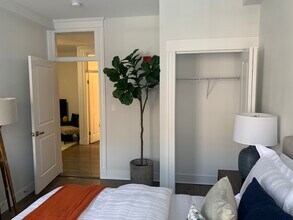 15 Park Dr, Unit Park Dr. #1 in Boston, MA - Building Photo - Building Photo