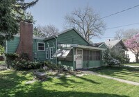 215 W John St photo'