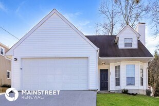 5927 Brookside Dr SE in Mableton, GA - Building Photo