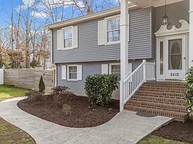 5412 Farley Dr, Unit Entire House in Raleigh, NC - Building Photo