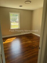 4815 Oakleys Ln in Richmond, VA - Building Photo - Building Photo