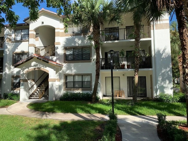 property at 550 S Park Rd