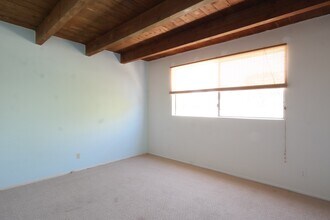 1232 Stanford St, Unit 4 in Santa Monica, CA - Building Photo - Building Photo