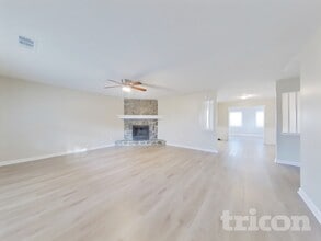 211 Robin Ln in Stockbridge, GA - Building Photo - Building Photo