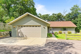 N7439 Mariner Hills Cir in Elkhorn, WI - Building Photo - Building Photo