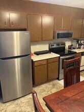671 Wilson St, Unit 4 in Waterbury, CT - Building Photo - Building Photo
