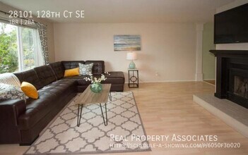 28101 128th Ct SE in Kent, WA - Building Photo - Building Photo