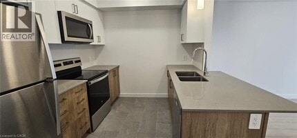 31 Mill St in Kitchener, ON - Building Photo - Building Photo