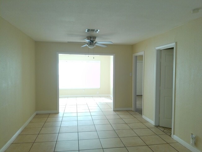 2933 Brawner Pkwy in Corpus Christi, TX - Building Photo - Building Photo