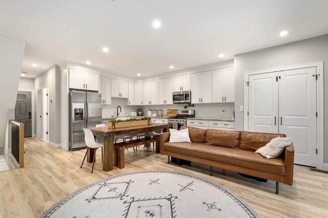 property at 142 W 8th St