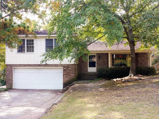 property at 4536 Glenda Ln