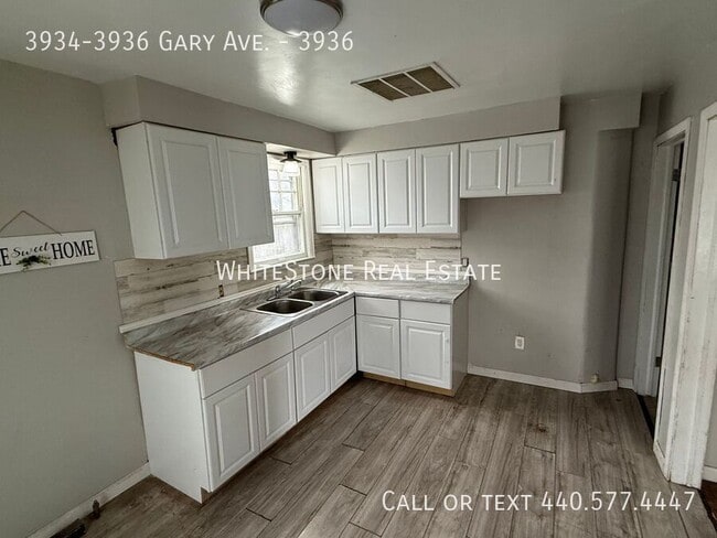 3934-3936 Gary Ave in Lorain, OH - Building Photo - Building Photo
