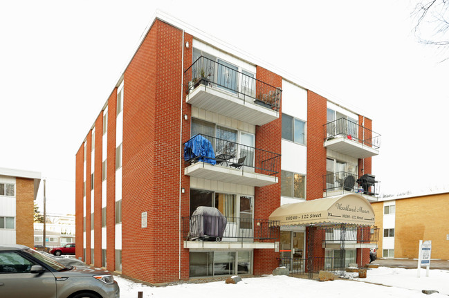 Woodland & Hampton Manor in Edmonton, AB - Building Photo - Building Photo