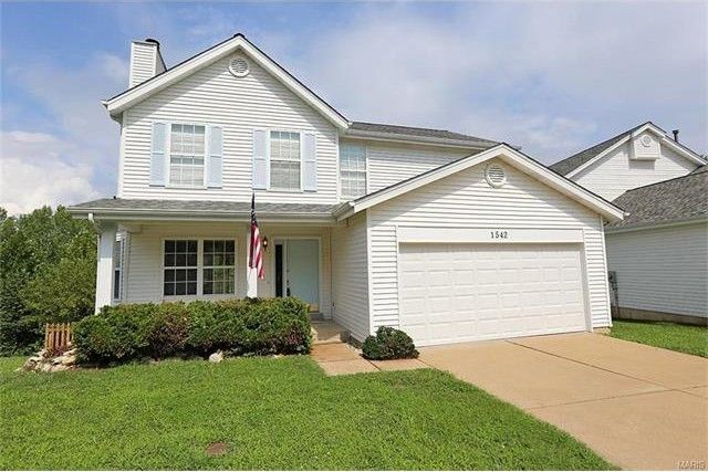 1542 Glenn Brooke Woods Cir in Ballwin, MO - Foto de edificio