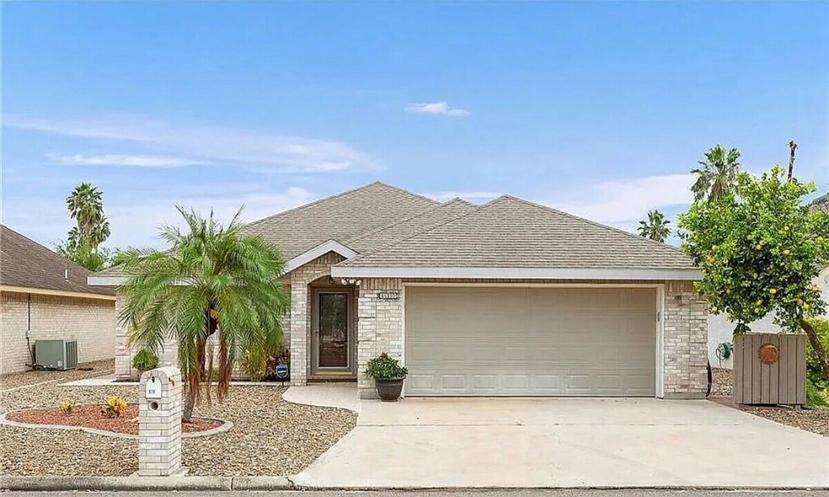 610 Lake View Dr in Mission, TX - Building Photo