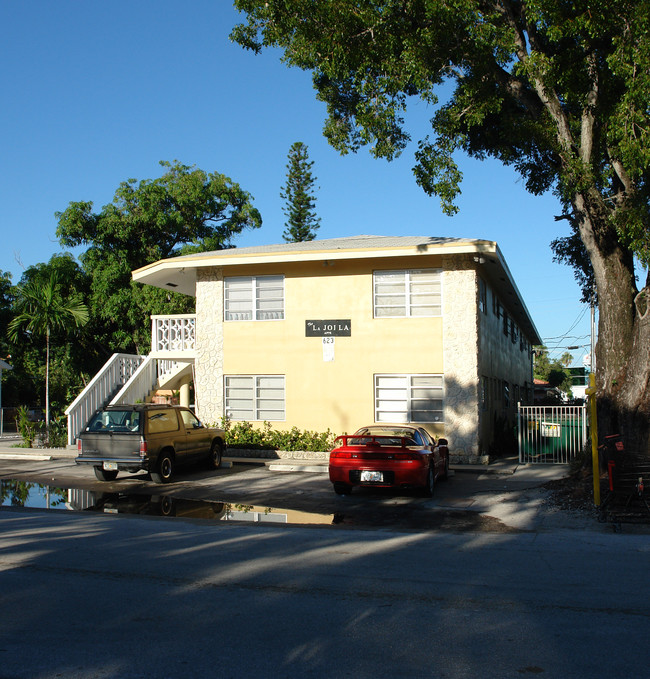 623 NE 5th Ave in Fort Lauderdale, FL - Building Photo - Building Photo