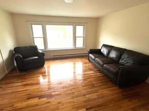 211 Kent Rd in New Milford, CT - Building Photo - Building Photo