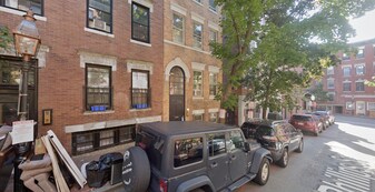 82 Phillips St, Unit 2 in Boston, MA - Building Photo