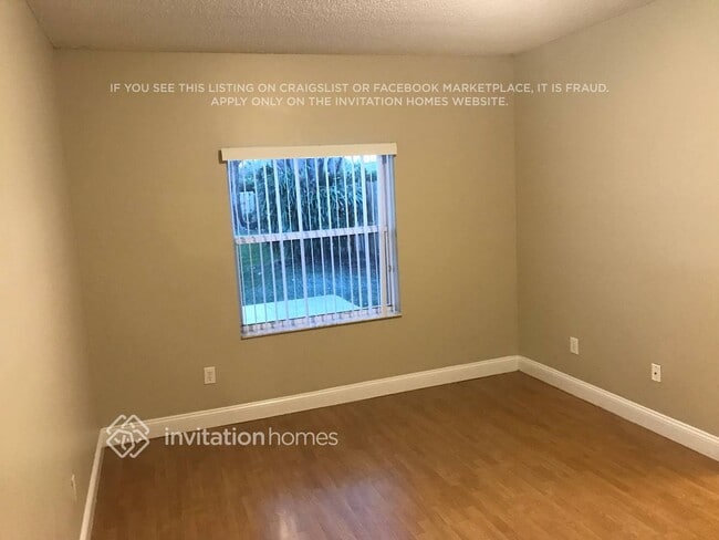 17150 NW 11th St in Pembroke Pines, FL - Foto de edificio - Building Photo