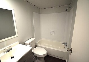 6000 Spring Creek Rd in Malakoff, TX - Building Photo - Building Photo