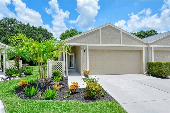 property at 220 Chartley Ct N