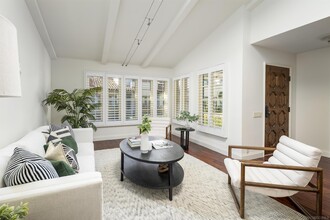 6129 La Flecha in Rancho Santa Fe, CA - Building Photo - Building Photo