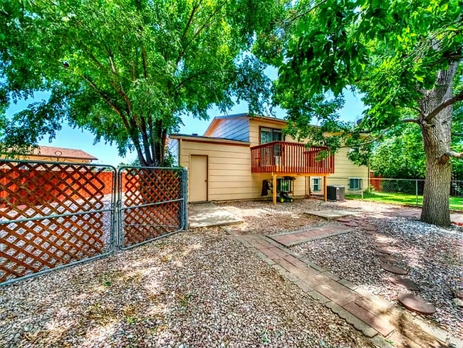 501 Corte Sol in Fountain, CO - Building Photo - Building Photo