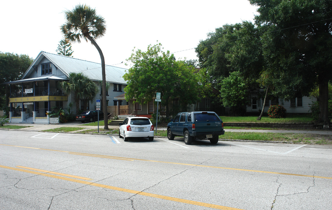 730 3rd Ave S in St. Petersburg, FL - Building Photo