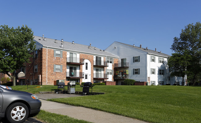 Heather Hills Apartments in Toledo, OH - Building Photo - Building Photo