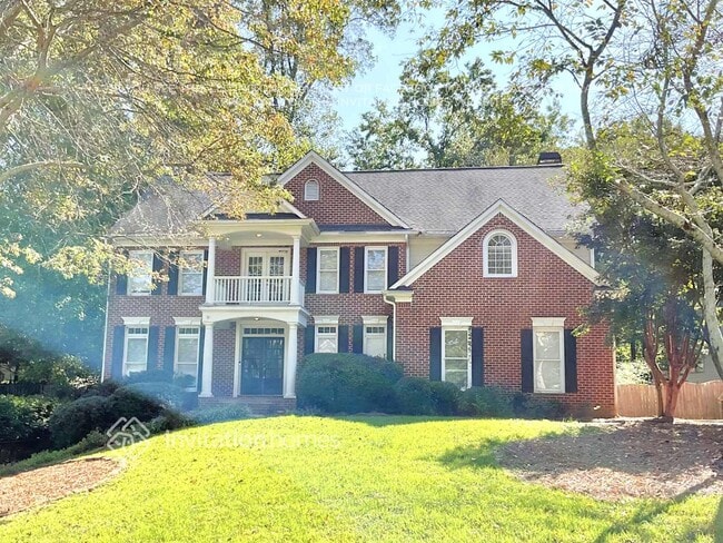 property at 5940 Worthington Ct