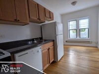 3815 N Fremont St, Unit E3 in Chicago, IL - Building Photo - Building Photo