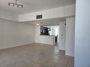 2138 Van Buren St in Hollywood, FL - Building Photo - Building Photo