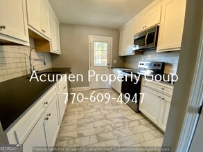 536 College St in Hapeville, GA - Building Photo - Building Photo