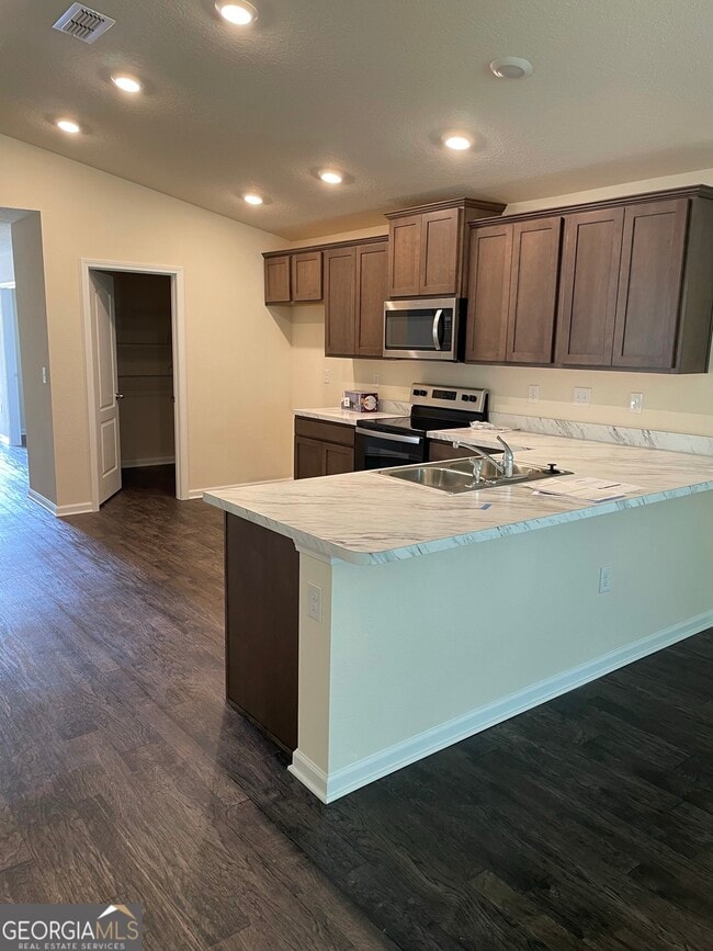 127 Teakwood Dr in St. Marys, GA - Building Photo - Building Photo