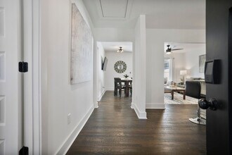 975 Shadowridge Dr SE in Atlanta, GA - Building Photo - Building Photo